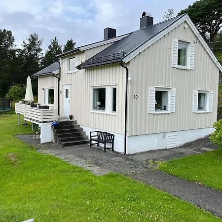 Nyt Stillheten I Et Hjem I Naturskjonne Omgivelser Molde Exterior photo
